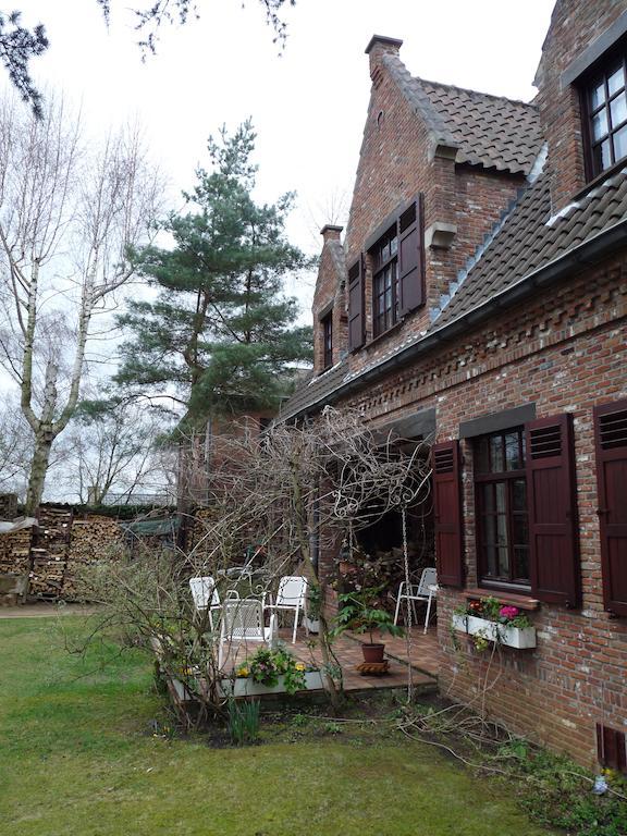 B&B 'T Nieuw Lijsternest Wezembeek-Oppem 외부 사진
